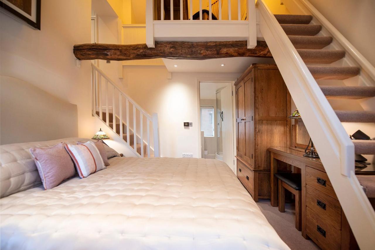 Neroli River View Apartment Bourton-on-the-Water Εξωτερικό φωτογραφία